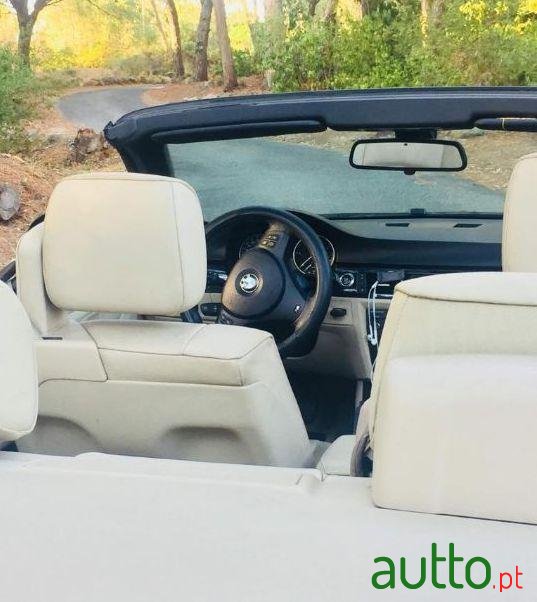 2009' BMW 320 photo #3