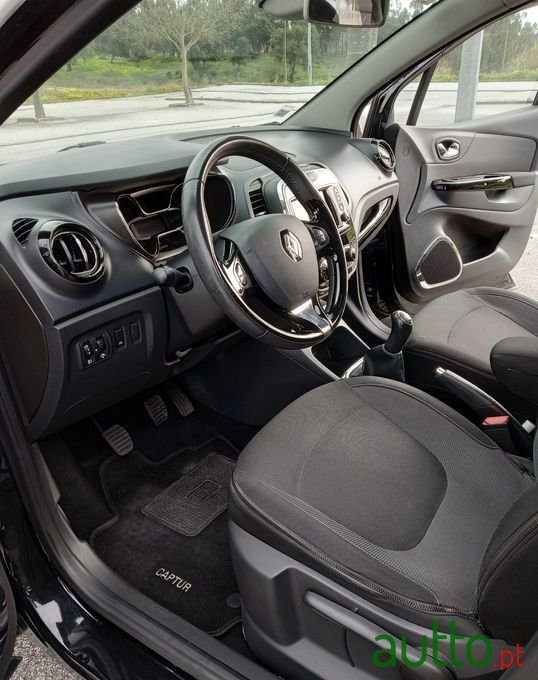 2013' Renault Captur photo #5