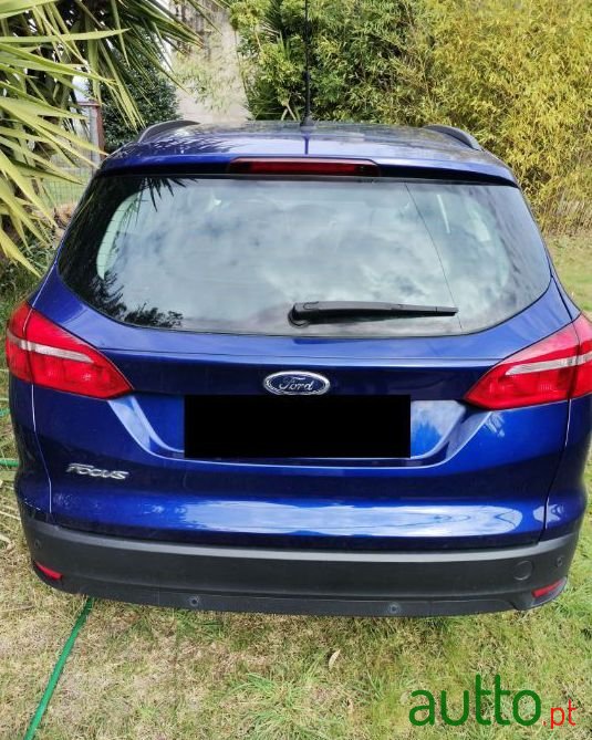 2015' Ford Focus photo #2