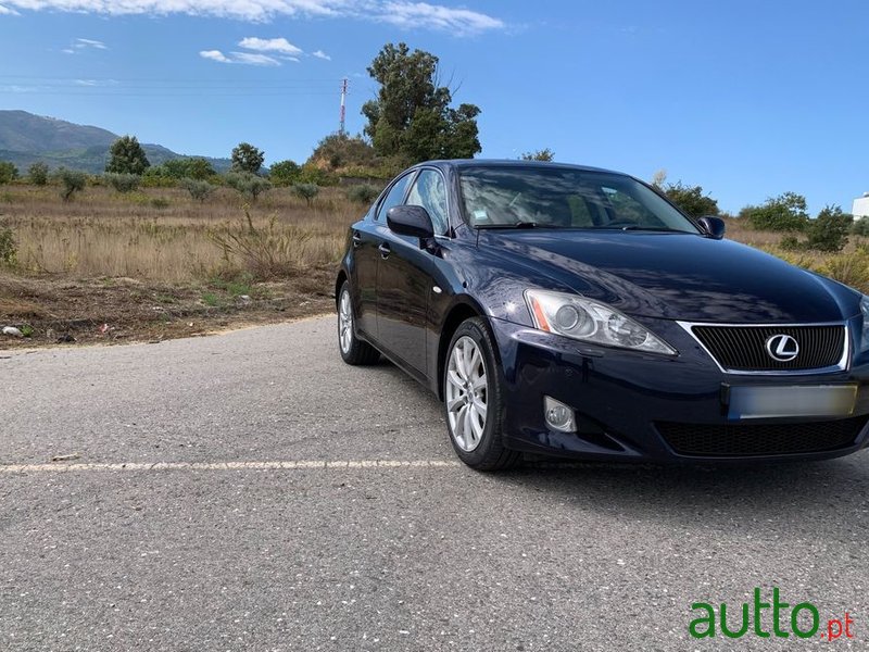 2007' Lexus IS D Luxury 26 photo #2