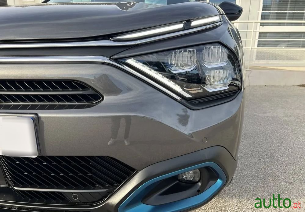 2022' Citroen E-C4 Feel photo #1