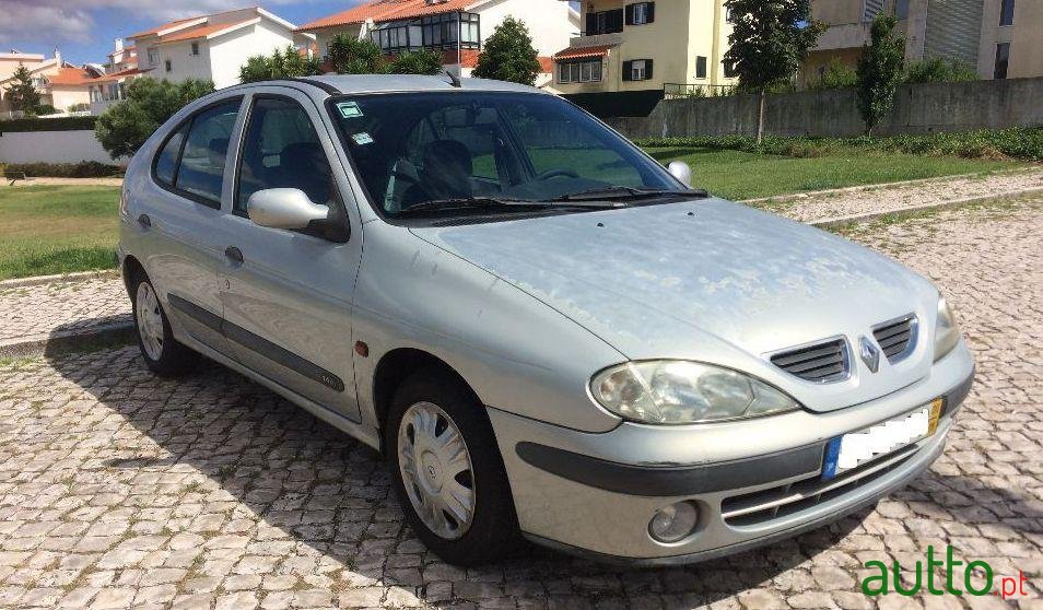 2000' Renault Laguna photo #1