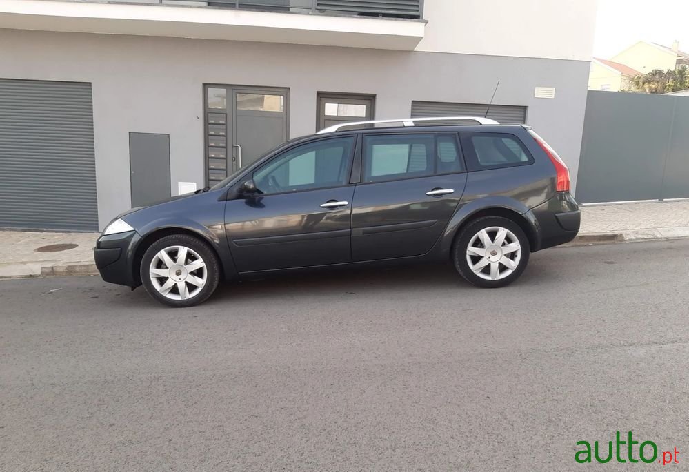 2007' Renault Megane Break photo #1