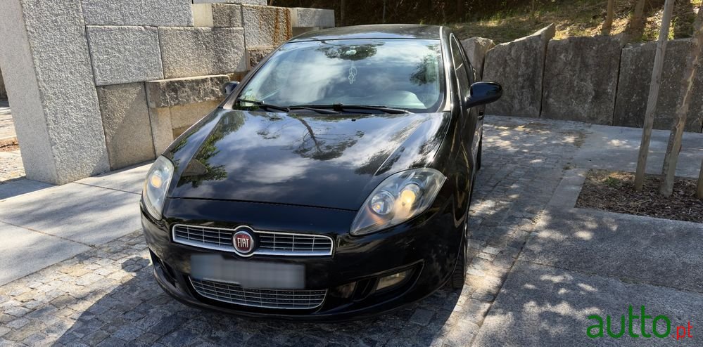 2011' Fiat Bravo photo #1