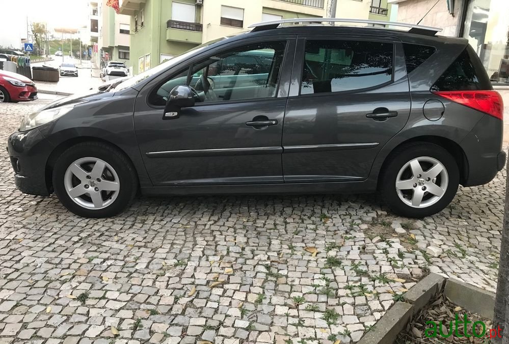 2010' Peugeot 207 Sw photo #4