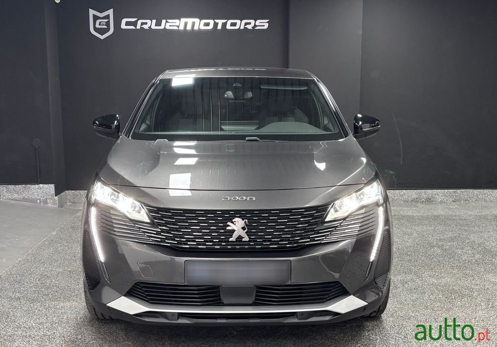 2023' Peugeot 3008 photo #2