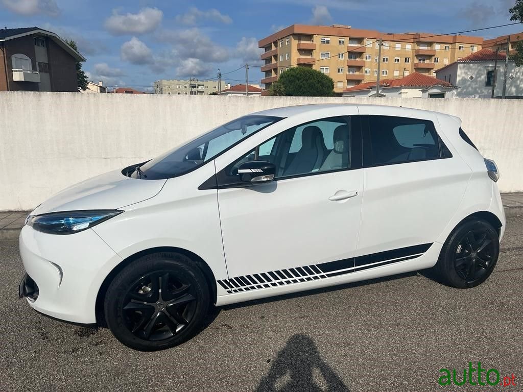 2015' Renault Zoe photo #3