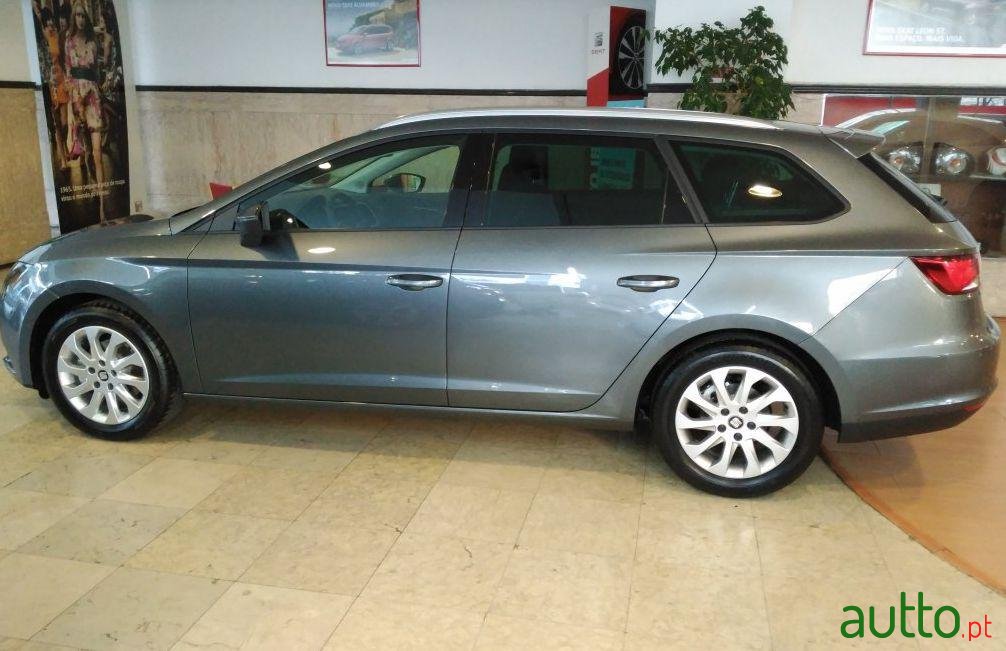 2015' SEAT Leon ST 1.6 TDi Style Ecomotive photo #4