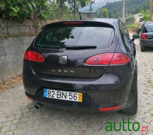 2006' SEAT Leon photo #2
