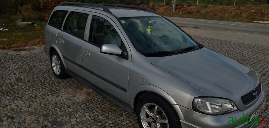 2001' Opel Astra Caravan photo #3