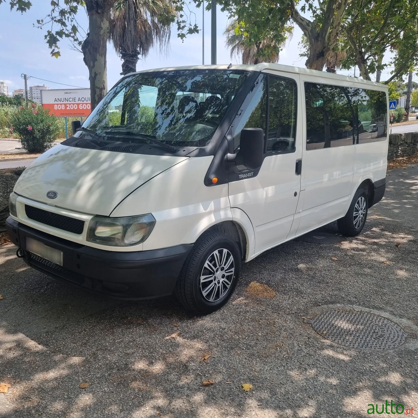 2001' Ford Transit photo #5