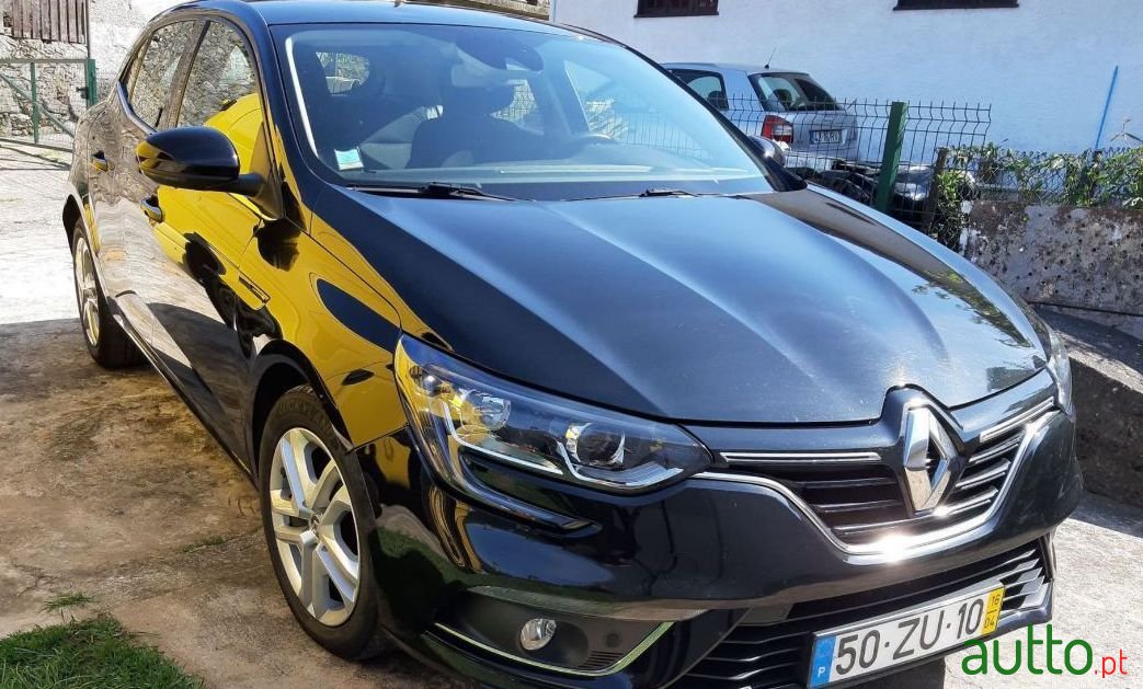 2016' Renault Megane photo #2