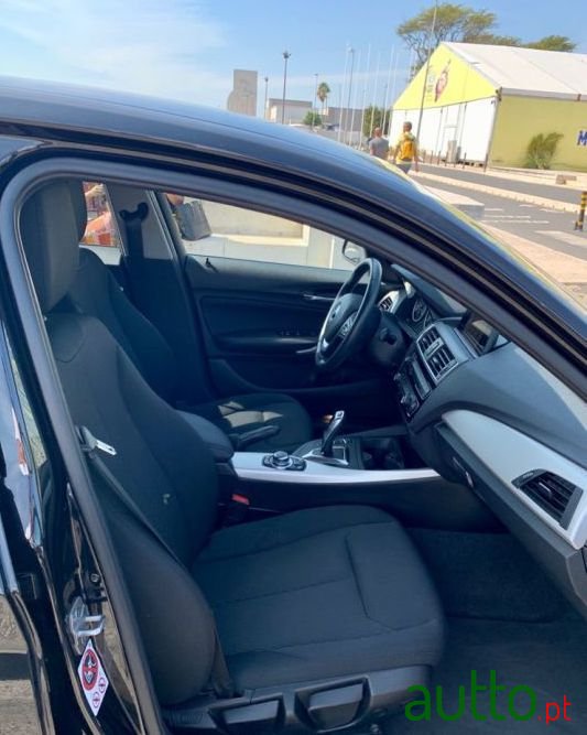 2016' BMW 116 116D photo #3