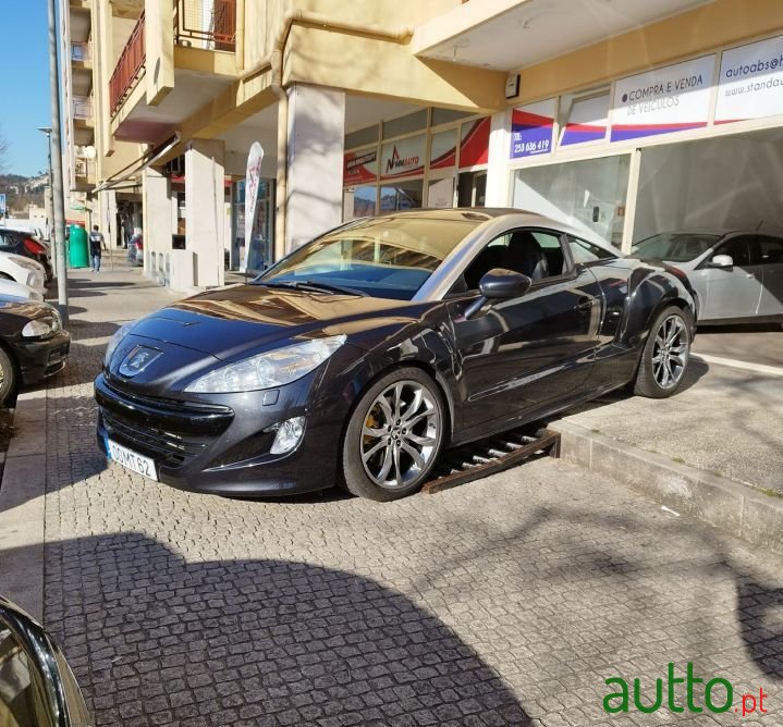 2012' Peugeot RCZ photo #2