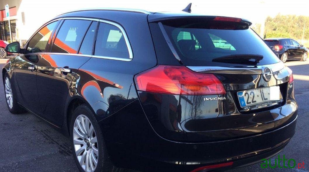 2009' Opel Insignia Sports Tourer photo #1