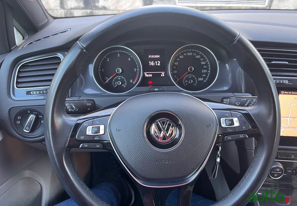 2018' Volkswagen Golf Variant photo #3