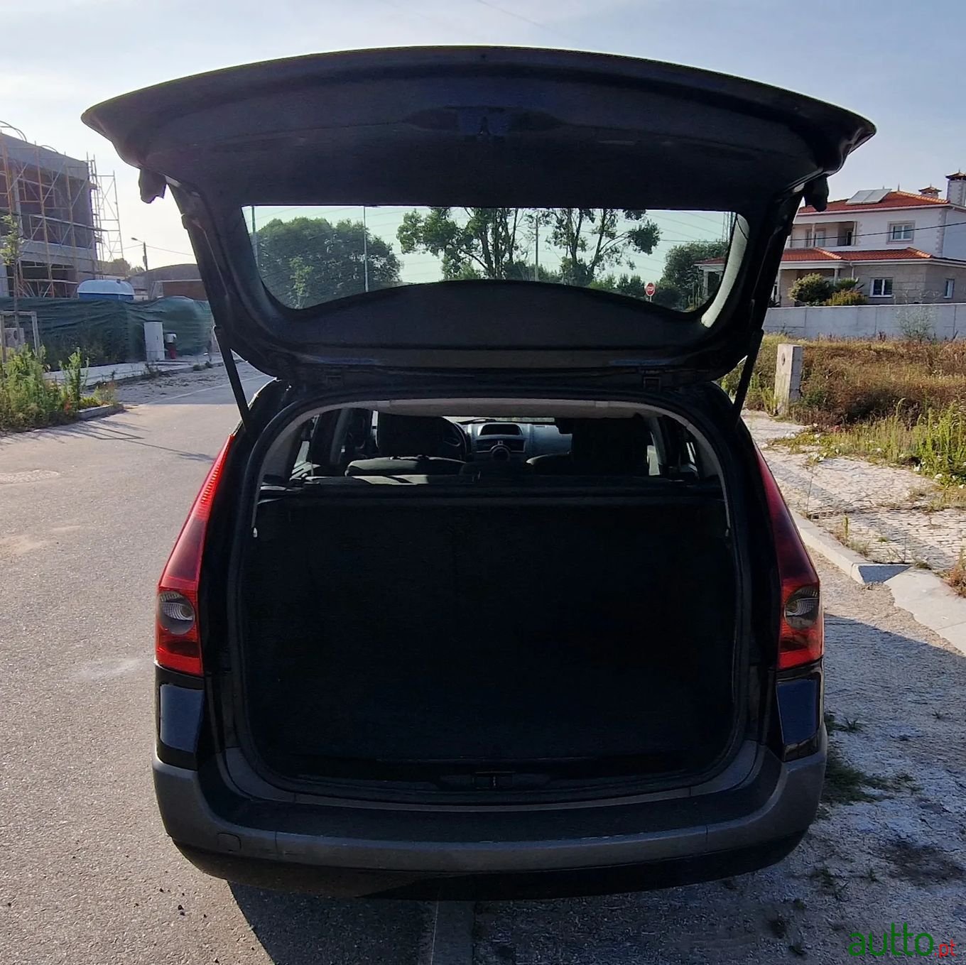 2004' Renault Megane Break photo #5