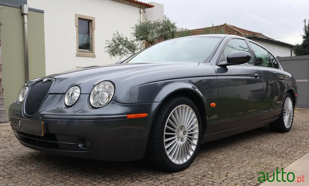 2004' Jaguar S-Type photo #1