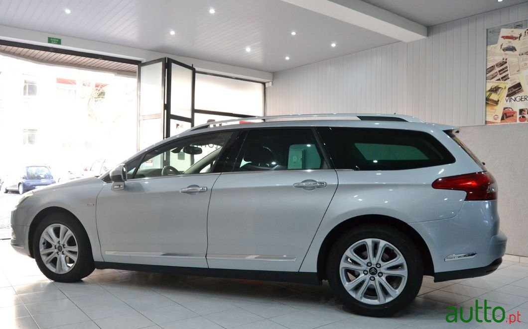 2015' Citroen C5 Tourer photo #5