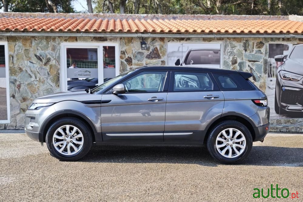 2015' Land Rover Range Rover Evoque photo #3