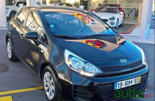 2016' Kia Rio 1.2 Cvvt Lx photo #2