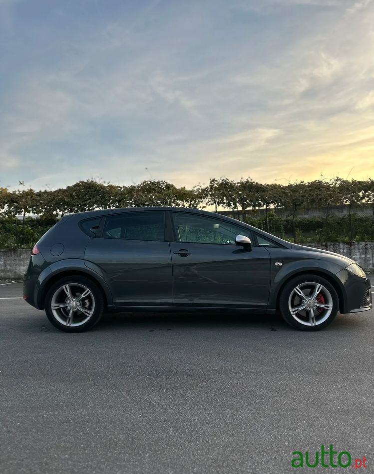 2008' SEAT Leon 2.0 Tdi Fr photo #6
