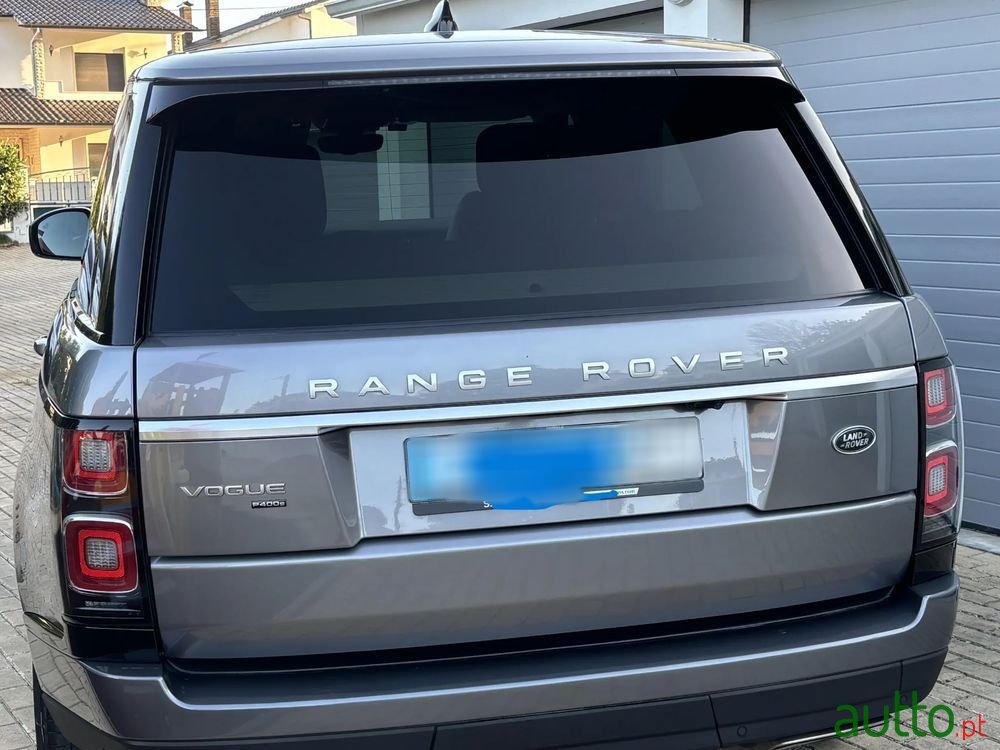 2020' Land Rover Range Rover photo #5
