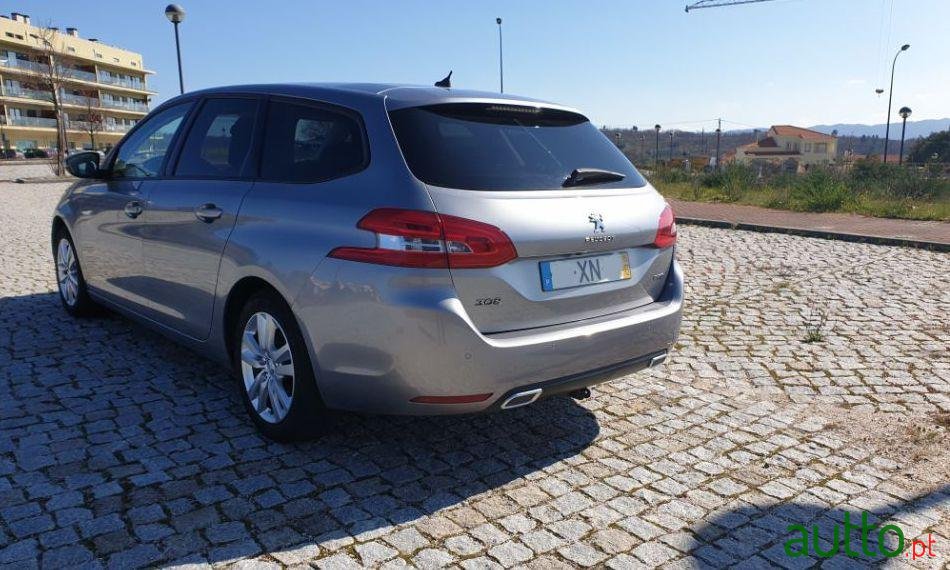 2015' Peugeot 308 Sw photo #1