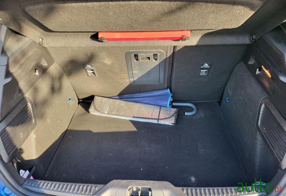 2020' Ford Focus St--Line photo #6