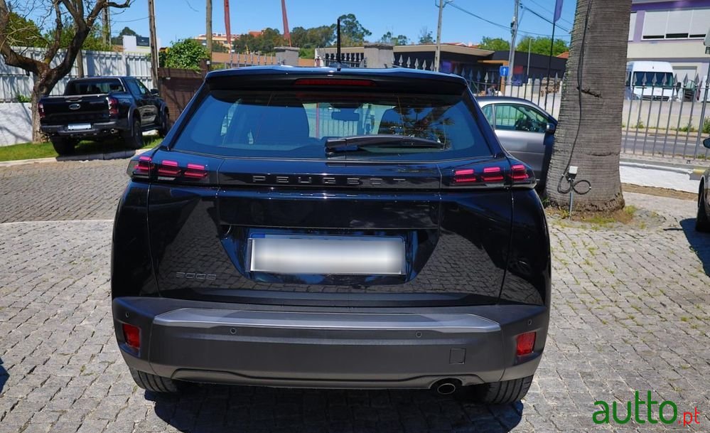 2024' Peugeot 2008 1.2 Puretech Active photo #3