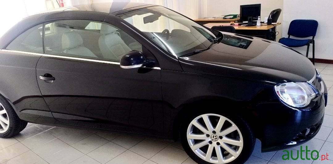 2007' Volkswagen Eos photo #3