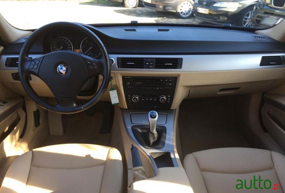 2008' BMW 320 photo #6