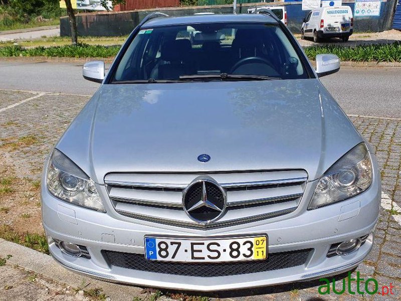 2007' Mercedes-Benz C-220 photo #2