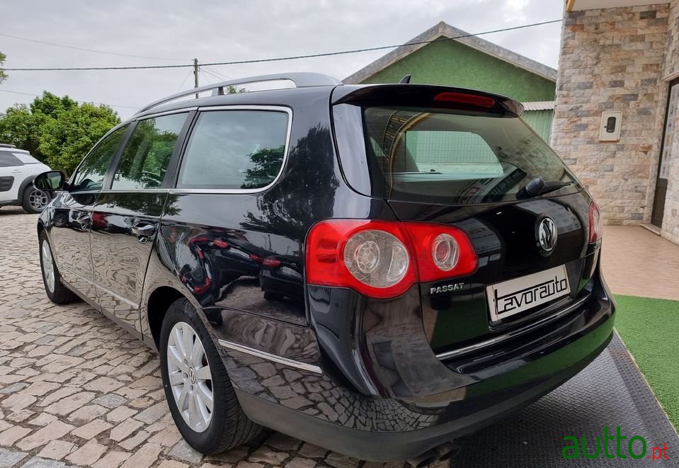 2008' Volkswagen Passat Variant photo #6