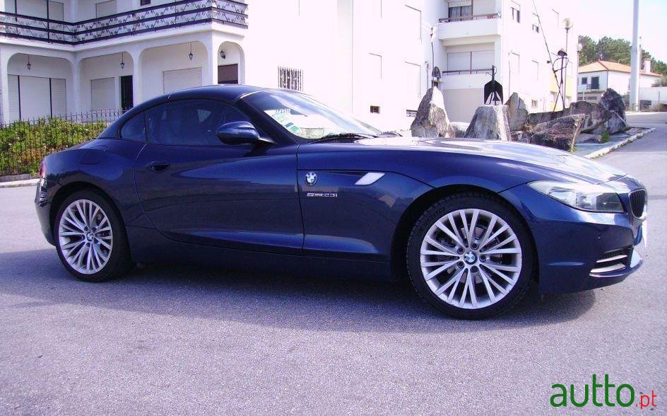 2009' BMW Z4 Sdrive23I photo #3