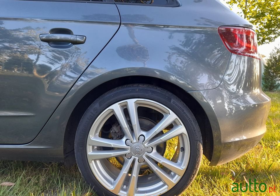 2015' Audi A3 Sportback photo #4