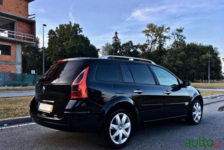 2007' Renault Megane Break photo #2