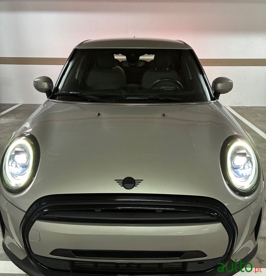 2021' MINI One 5 Portas photo #4