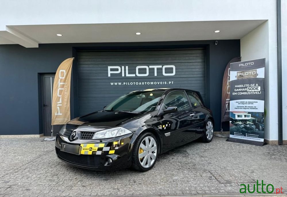 2004' Renault Megane 2.0 T 16V Sport photo #5