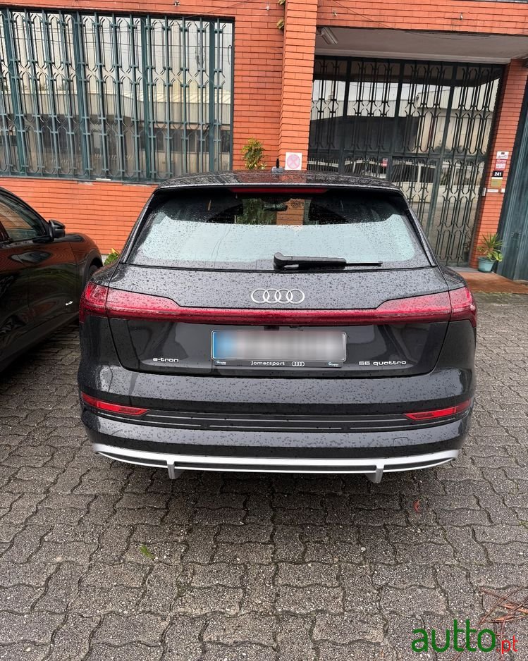 2021' Audi e-tron 55 Quattro S Line photo #6