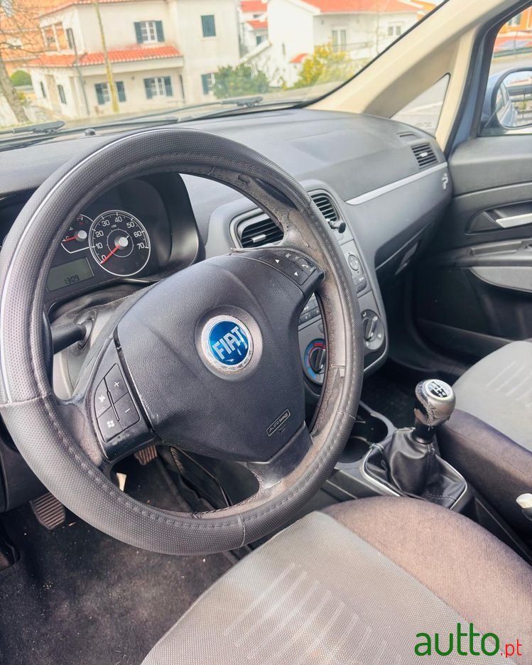 2008' Fiat Punto photo #4