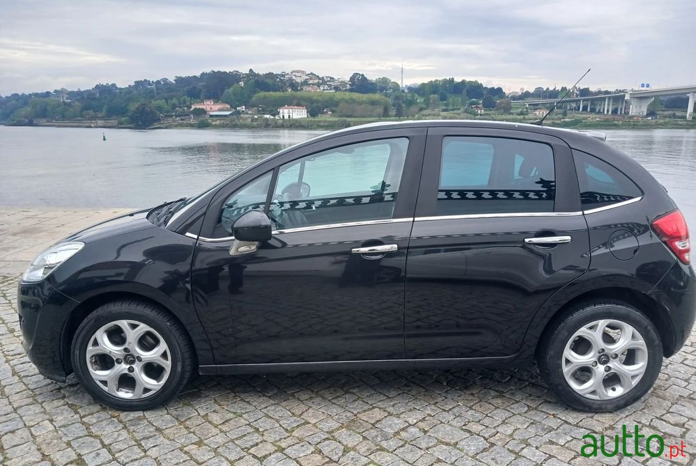 2011' Citroen C3 photo #4