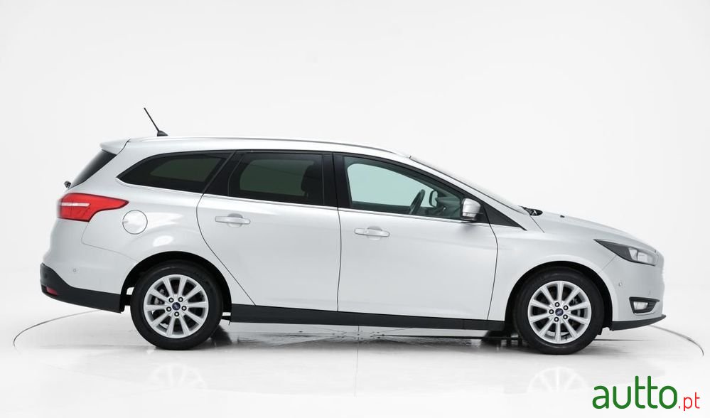 2018' Ford Focus Sw photo #2