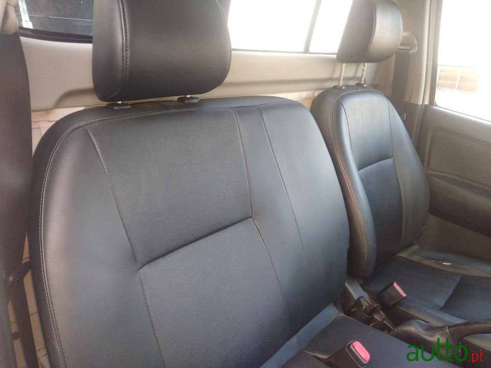 2016' Toyota Hilux photo #3