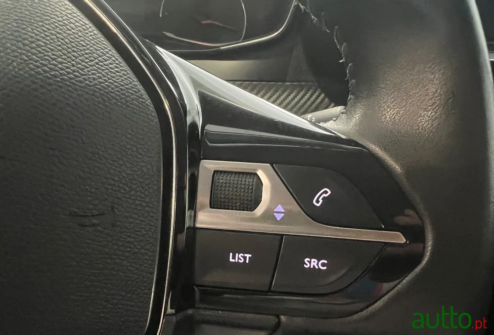 2022' Peugeot 208 photo #4