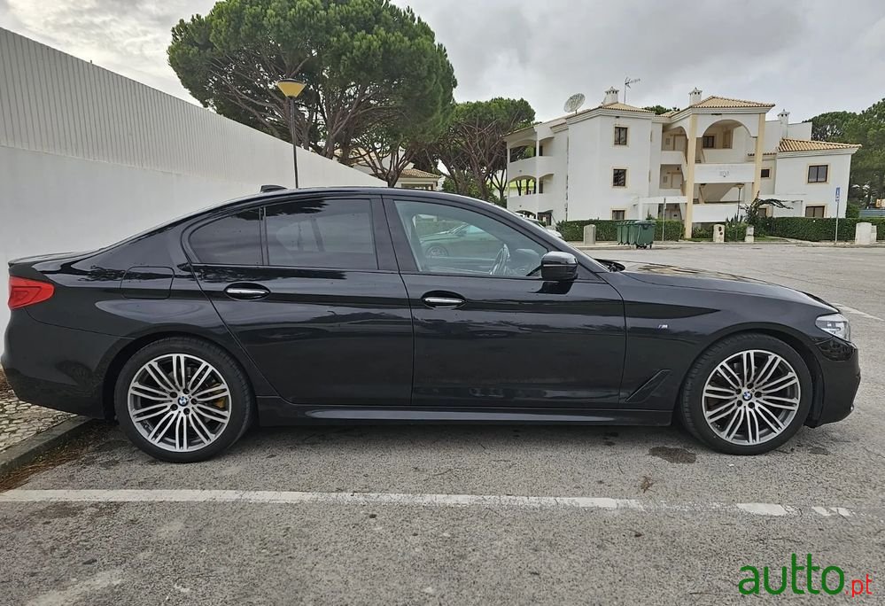 2018' BMW Série 5 D Pack M Auto photo #2