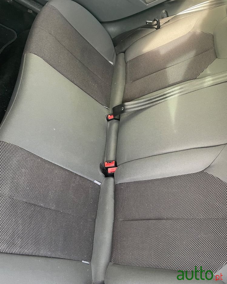 2008' SEAT Leon photo #6