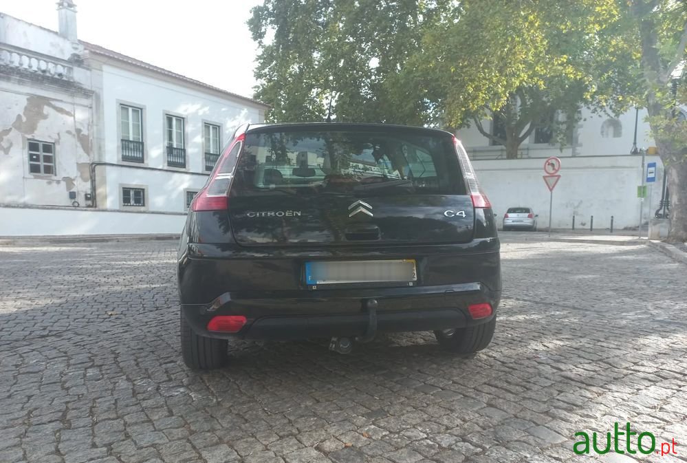 2009' Citroen C4 Coupé photo #4