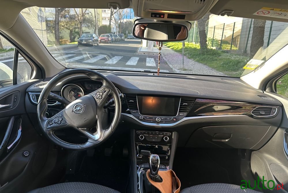 2017' Opel Astra Sports Tourer photo #5