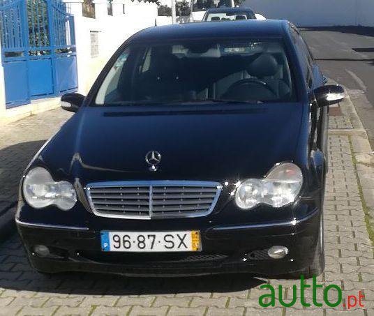 2002' Mercedes-Benz C-180 Elegance photo #1